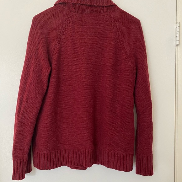 Eddie Bauer maroon sweater - Picture 5 of 7